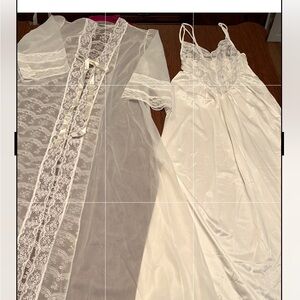Elegant White Lace Nightgown Set XS Petite. Boutique custom fit.
